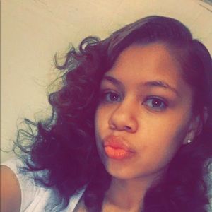 Meet your Posher, Krista